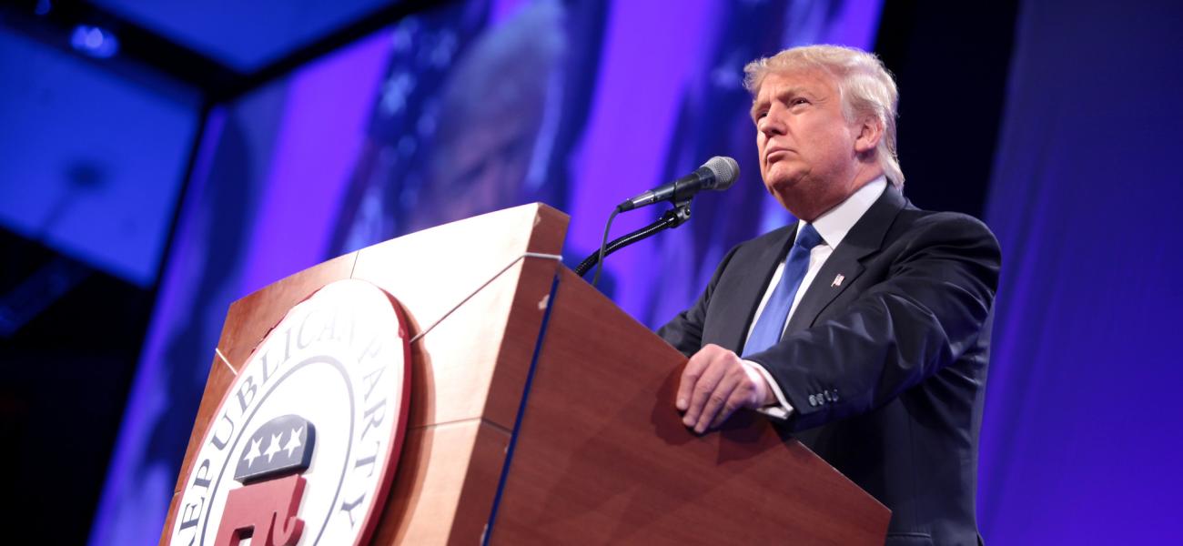 Donald Trump speaking at the Iowa Republican Party's 2015 Lincoln Dinner at the Iowa Events Center in Des Moines, Iowa.