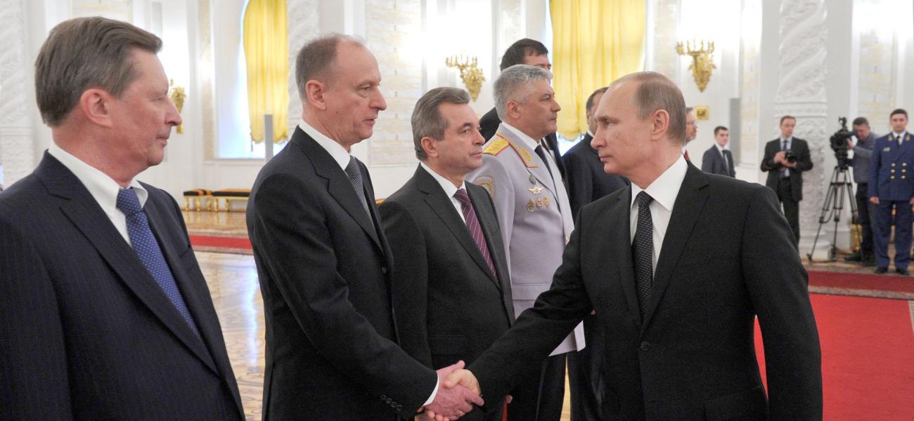 Patrushev shaking hands with Putin, 2015